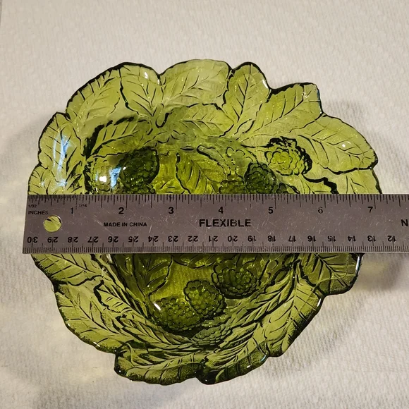 Vintage Indiana Glass Loganberry Green Glass Candy Dish Cottagecore Trinket Dish - Picture 9 of 10